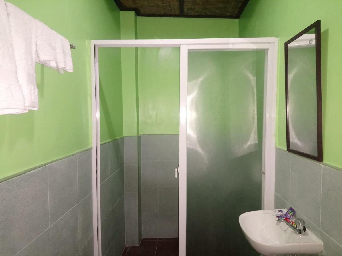 In-N-Out Hostel Siquijor Exterior foto